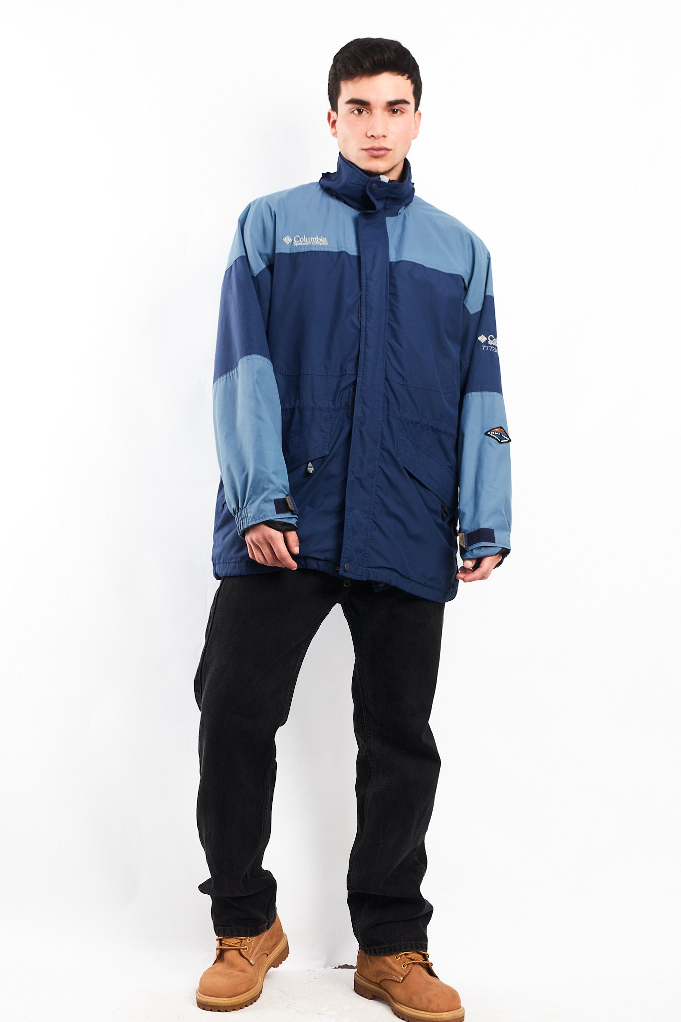 2000 Columbia Titanium Omnitech Outdoor Jacket (L/XL)