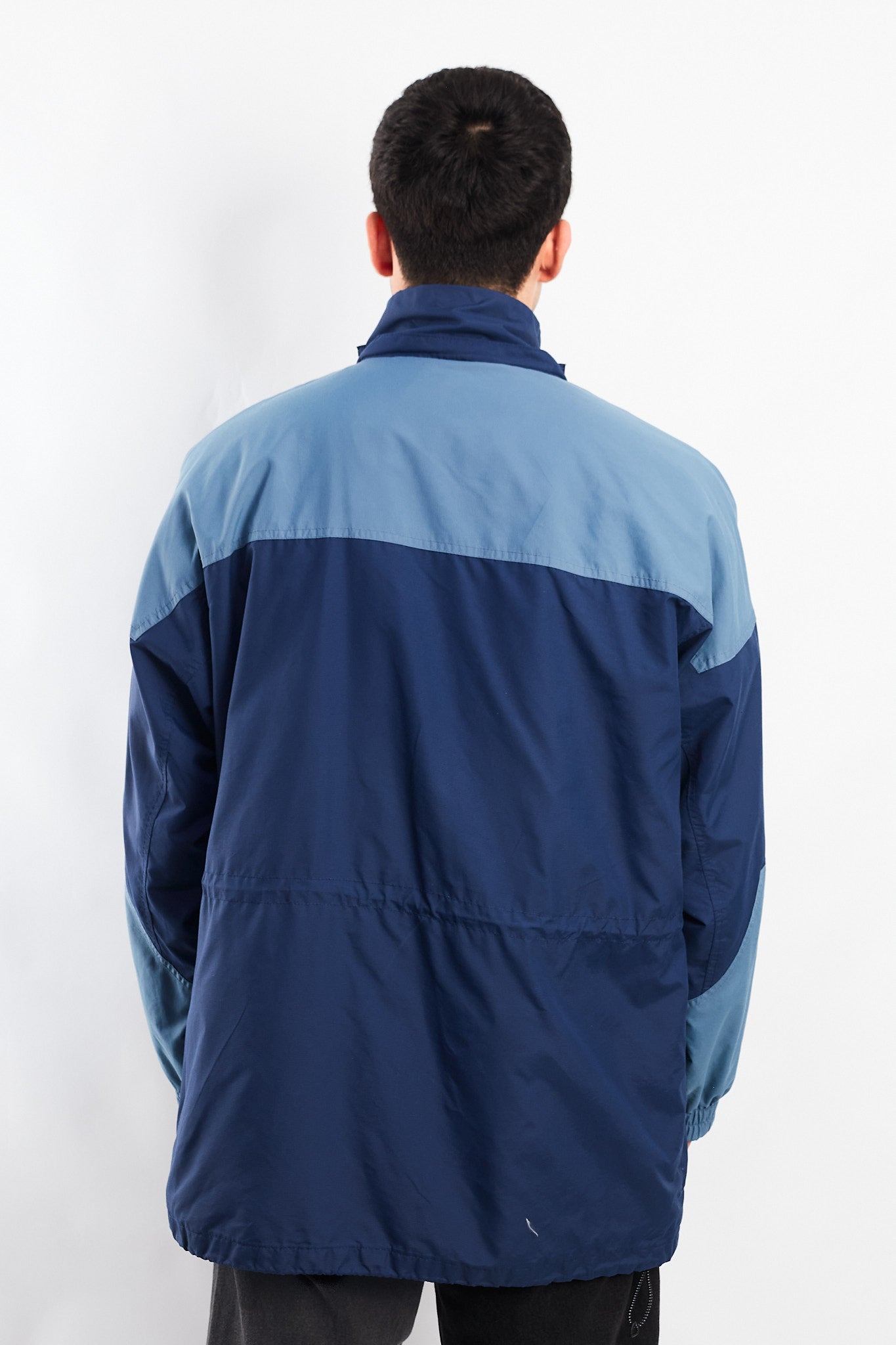 2000 Columbia Titanium Omnitech Outdoor Jacket (L/XL)