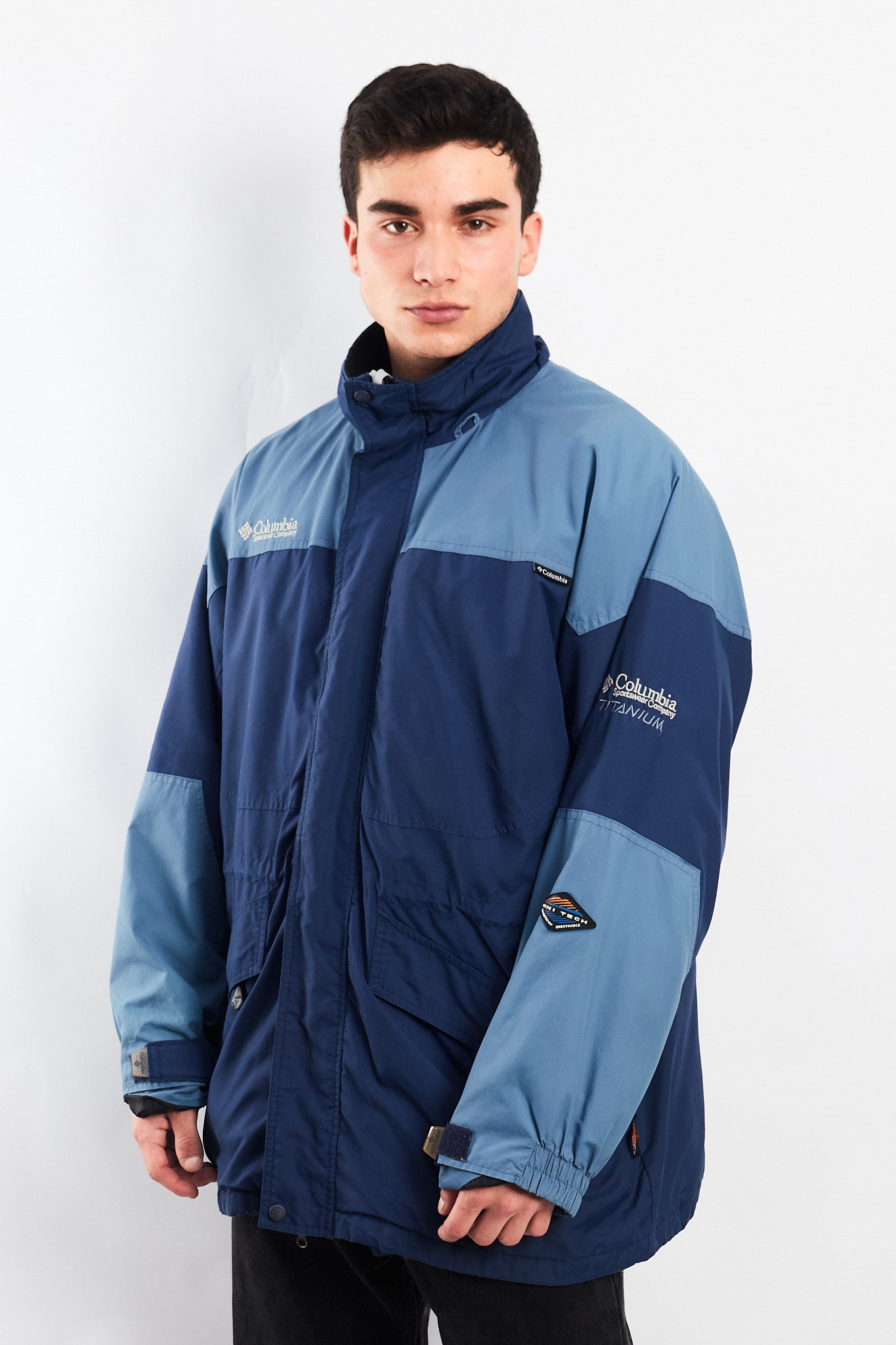 2000 Columbia Titanium Omnitech Outdoor Jacket (L/XL)