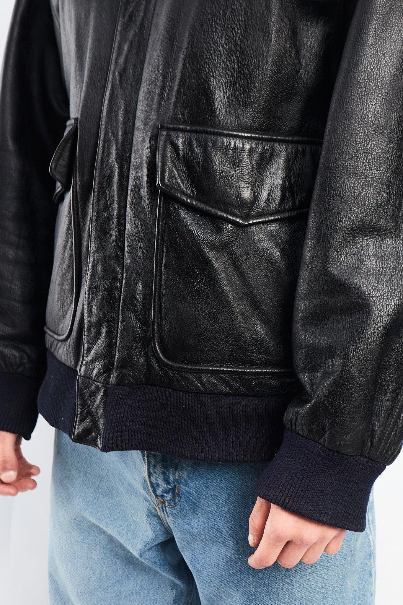 2000 Vintage A-2 Leather Flight Jacket (L)