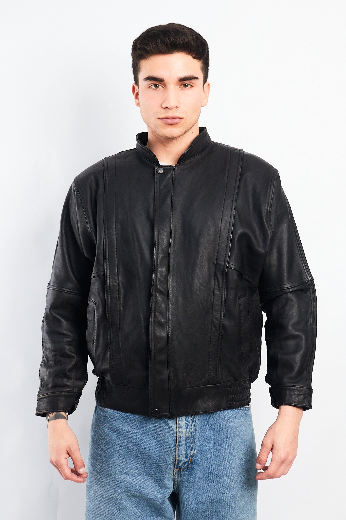 1990 Vintage Cowhide Leather Bomber Jacket (S/M)