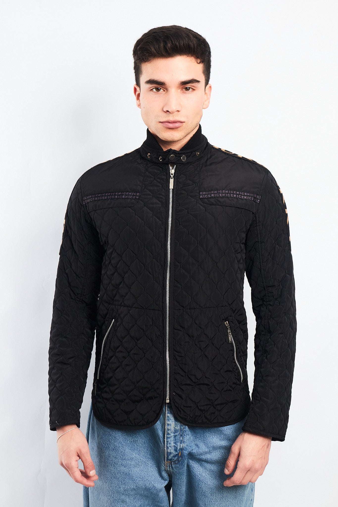 2000 Burberry Big Logo Puffer Jacket (S/M)