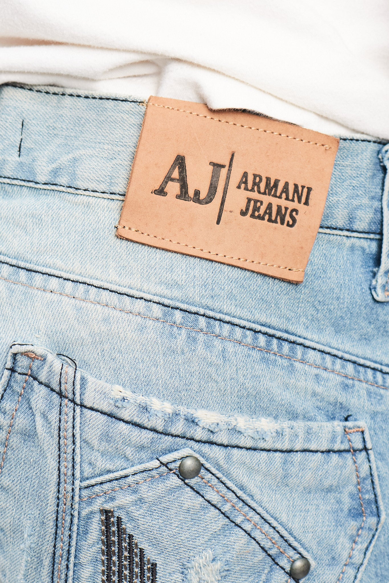 2000 Armani Jeans Tapered Fit Jean (30)