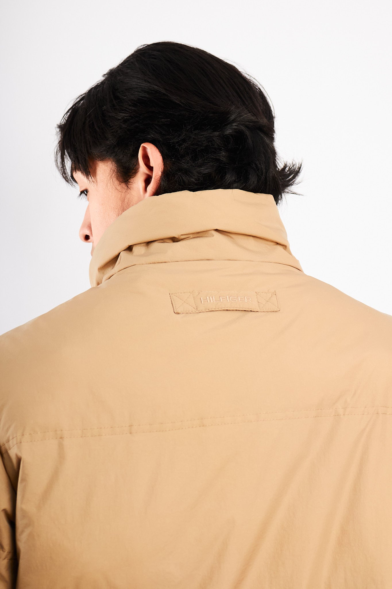 2009 Vintage Tommy Hilfiger Down Puffer Jacket (M)