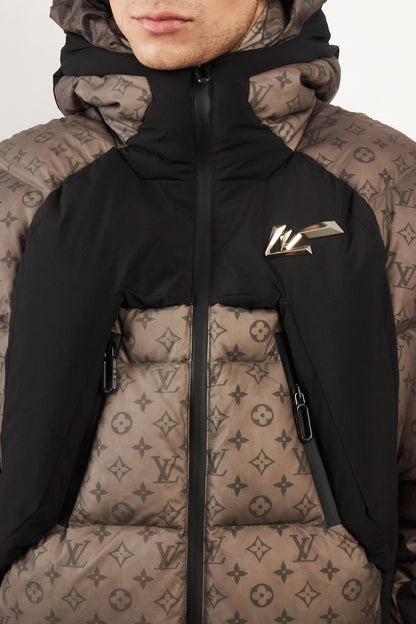 2019 Louis Vuitton Virgil Abloh Heated Monogram Down Puffer Jacket (M/L)