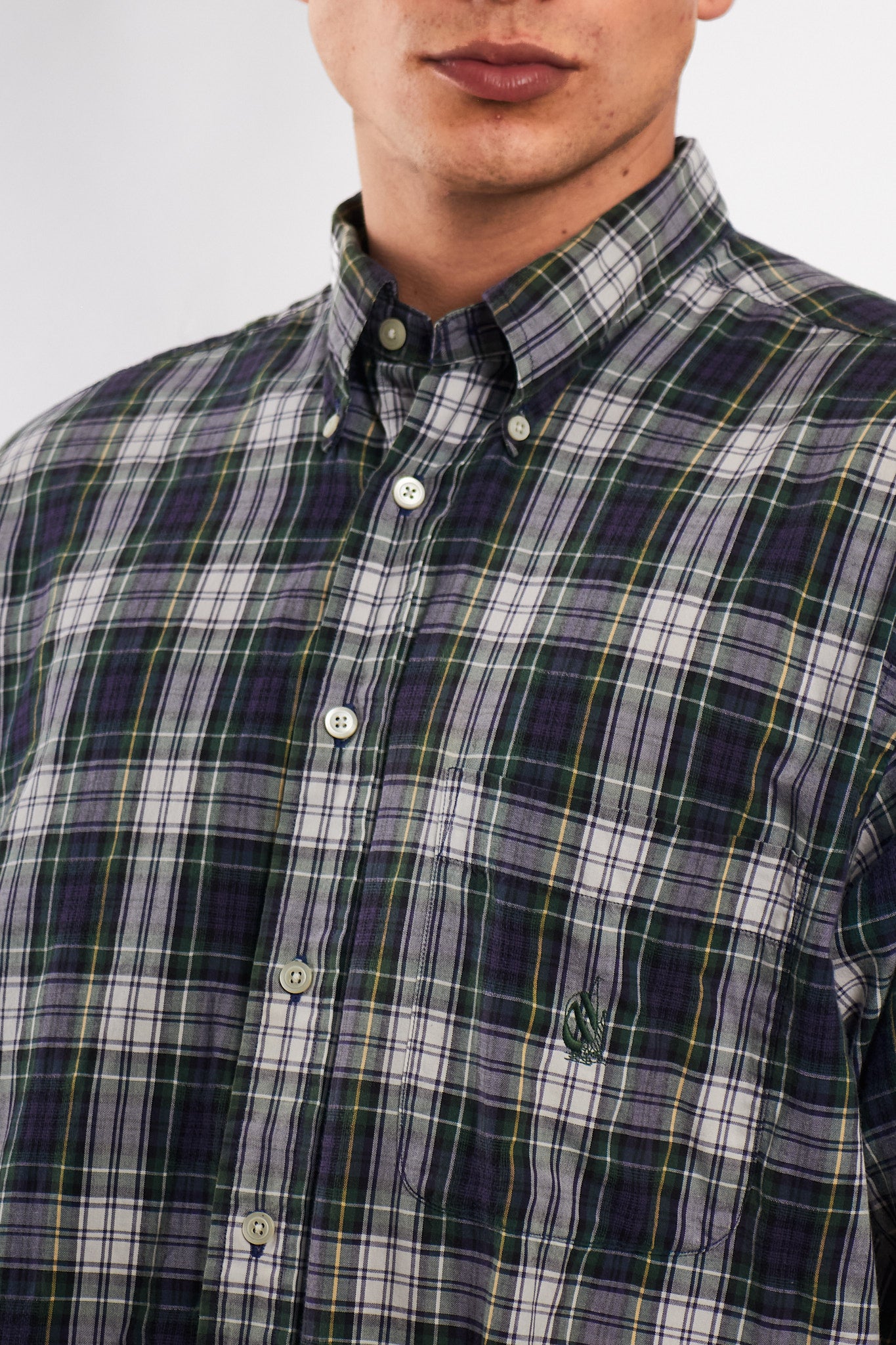 2000 Nautica Plaid Shirt(M/L)