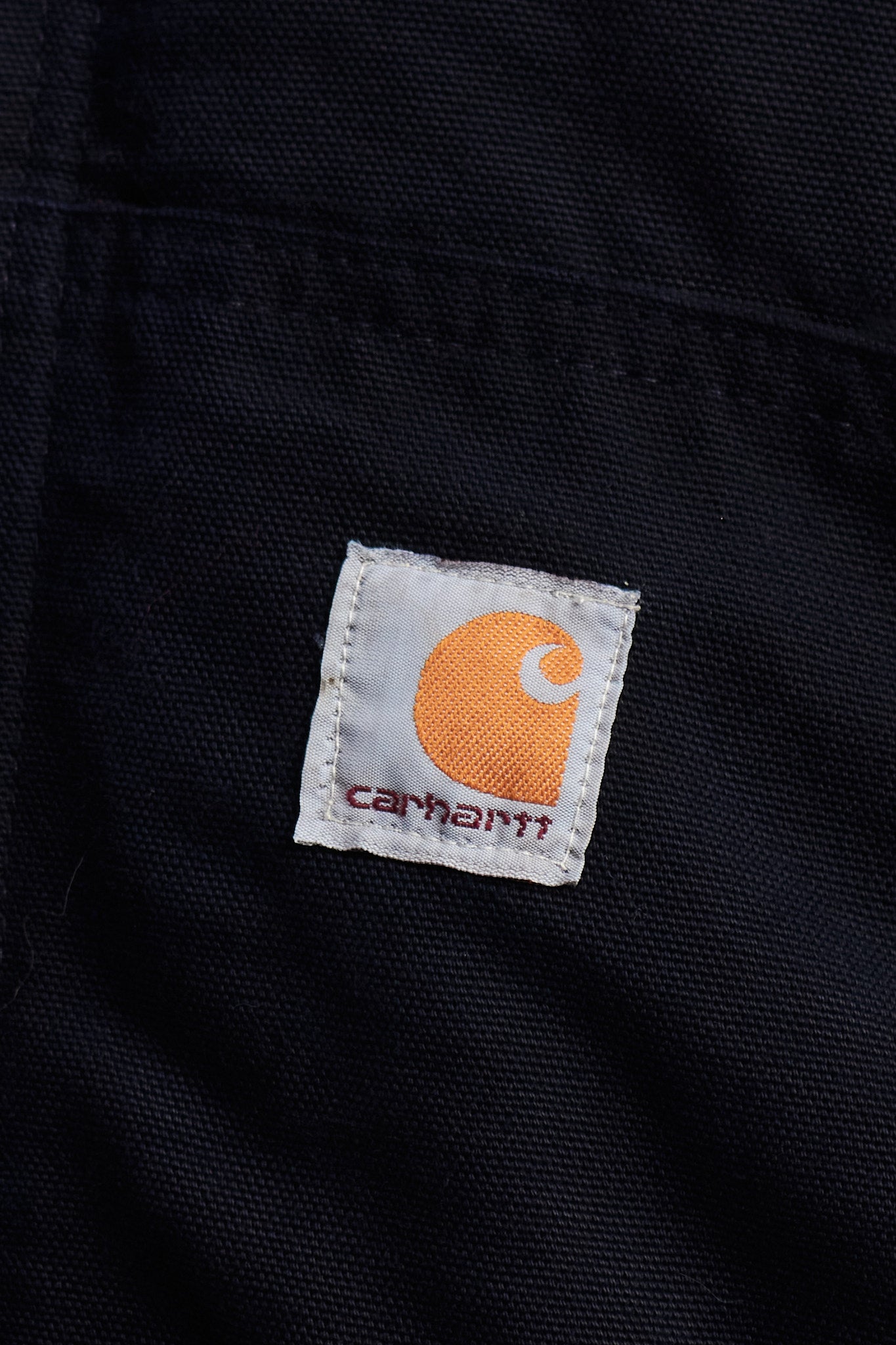 Vintage Carhartt J130 Navy Blue Duck Active Jacket (L/XL)