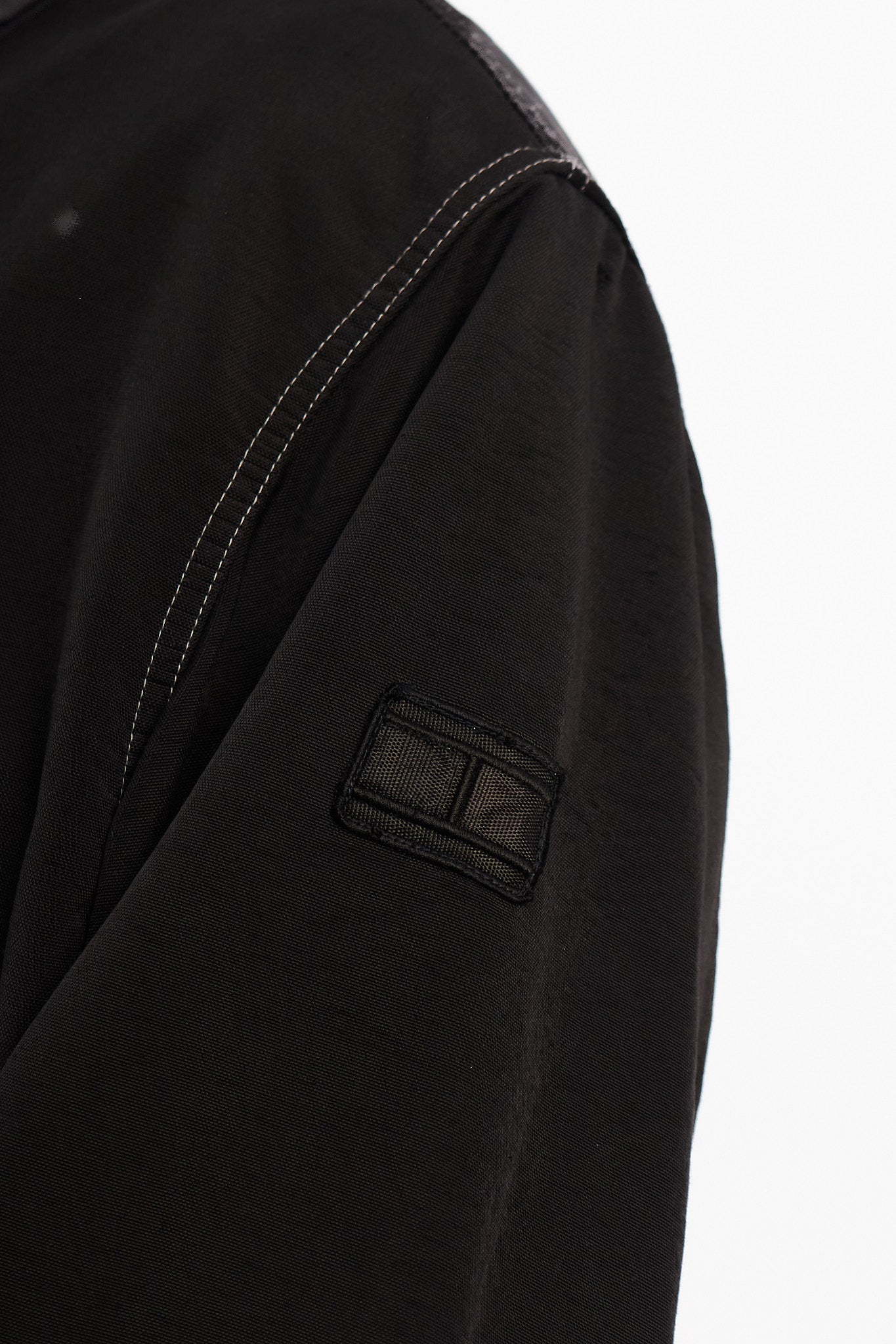 2000 Vintage Tommy Hilfiger Black Parka (L/XL)