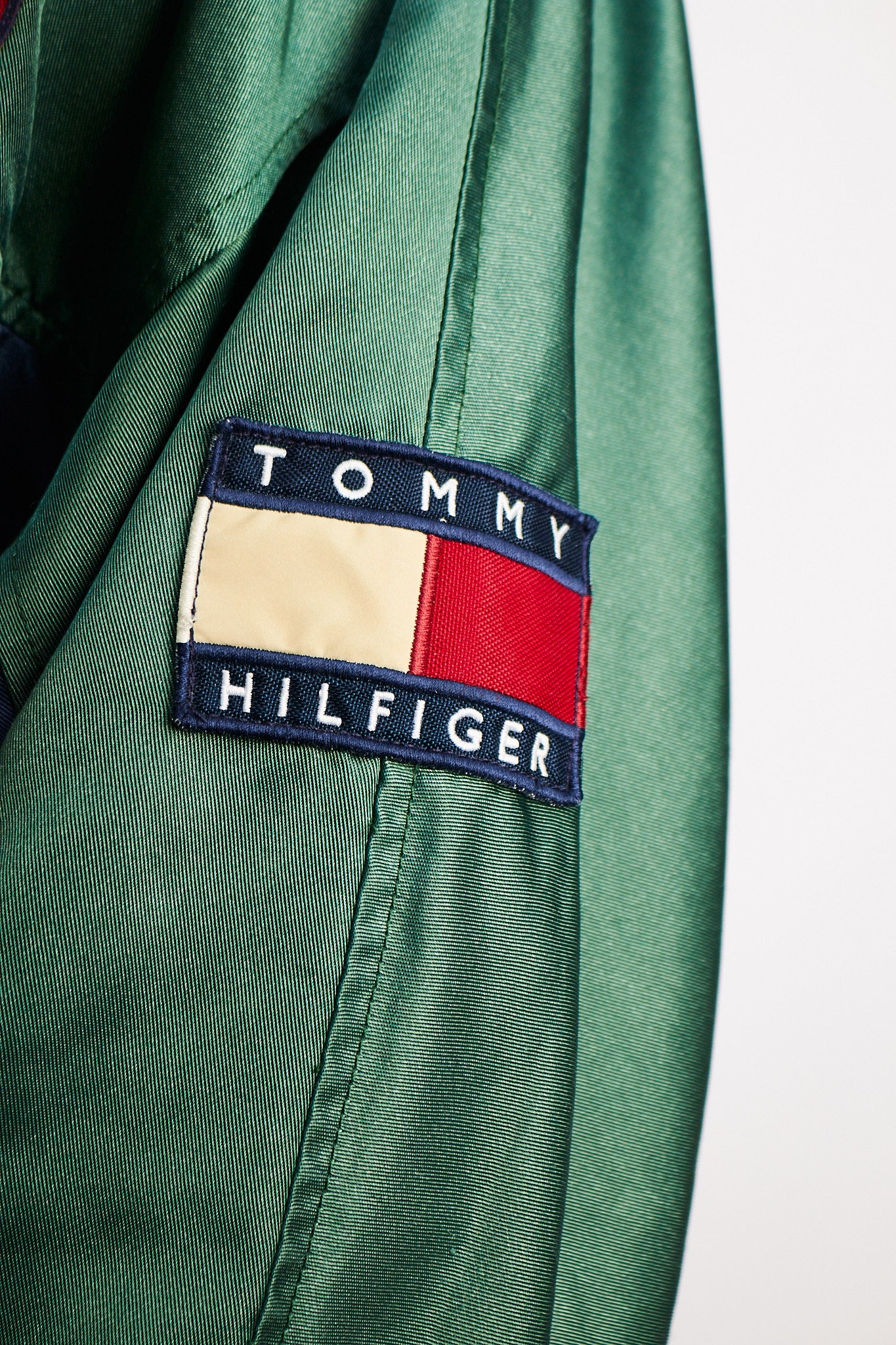 1990 Vintage Tommy Sailing Gear Colorblock Padded Jacket (L/XL)