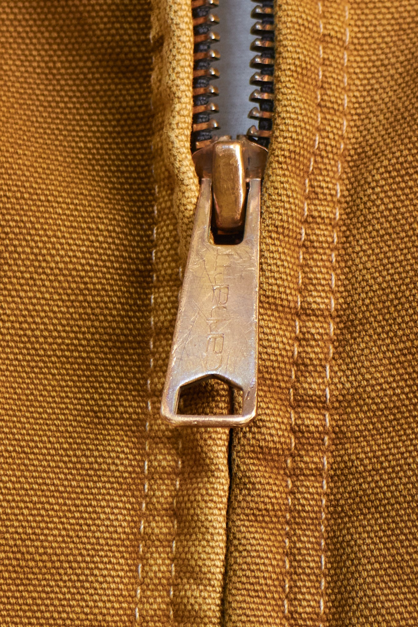 Vintage Carhartt Camel Duck Active Jacket (M/L)