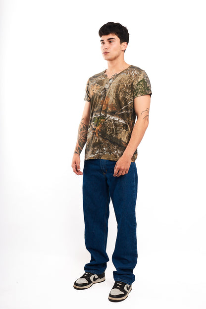 2000 Realtree V-neck Tee (M)