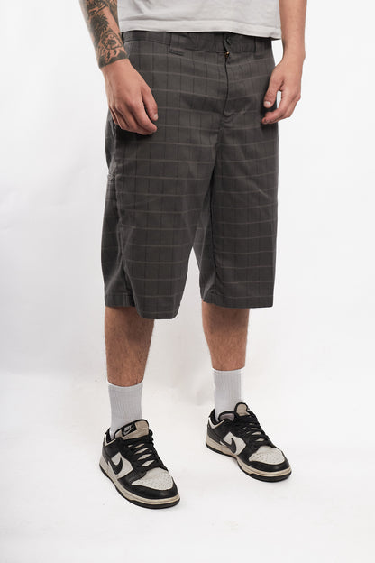 2000 Dickies Gray Plaid Work Short (32)