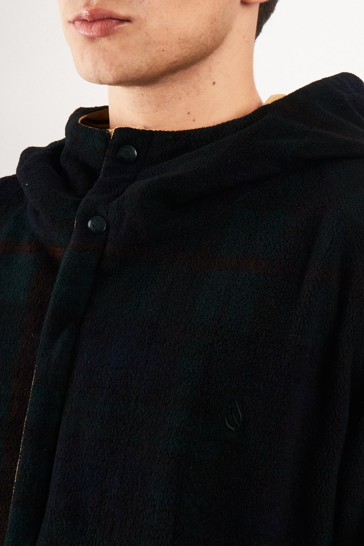 2000 Vinage Nautica Khakhi Windbreaker / Tartan Fleece Jacket (L/XL)