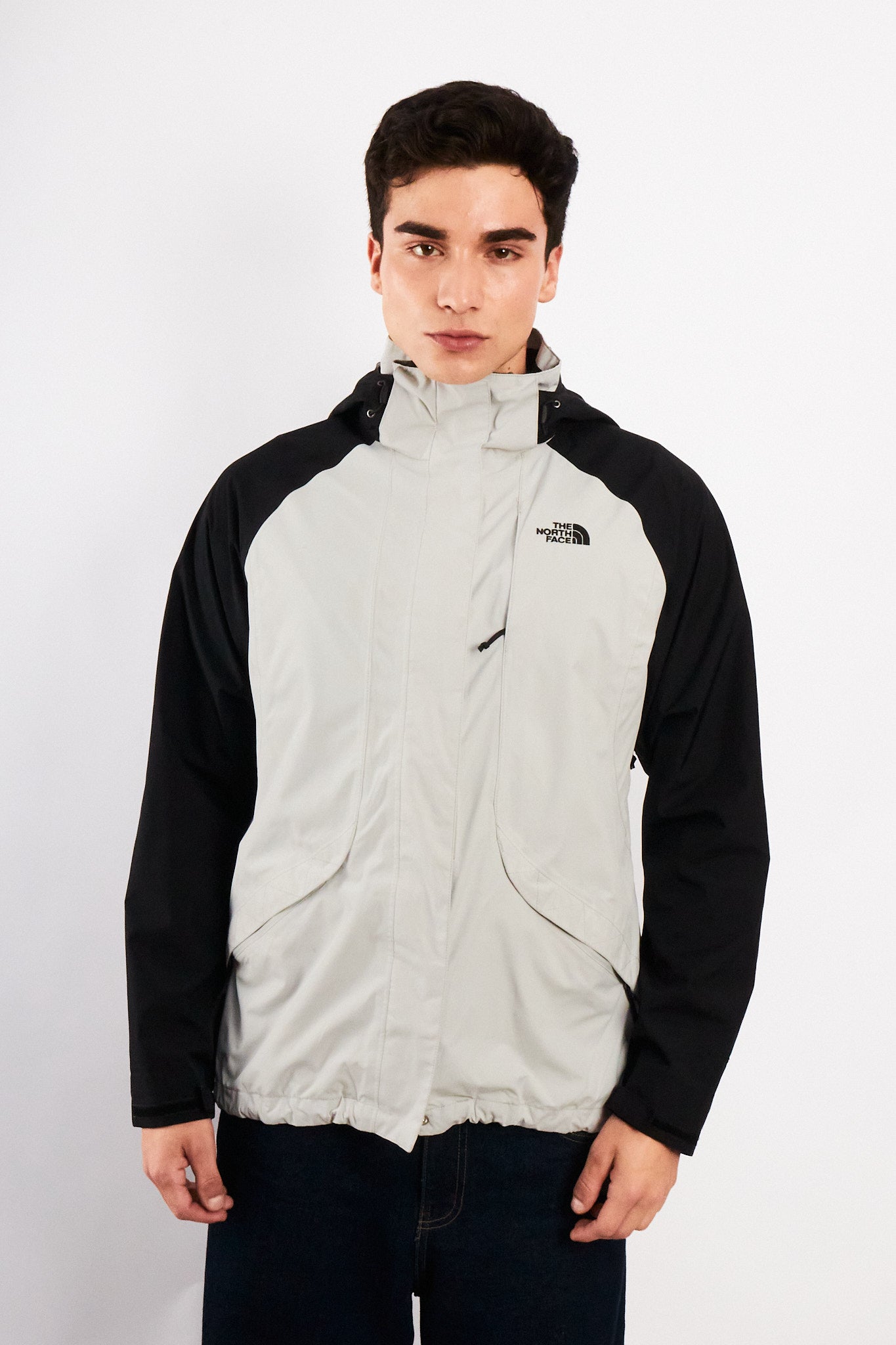 2000 Vintage North Face Black n' White Impermeable Jackett (S/M)