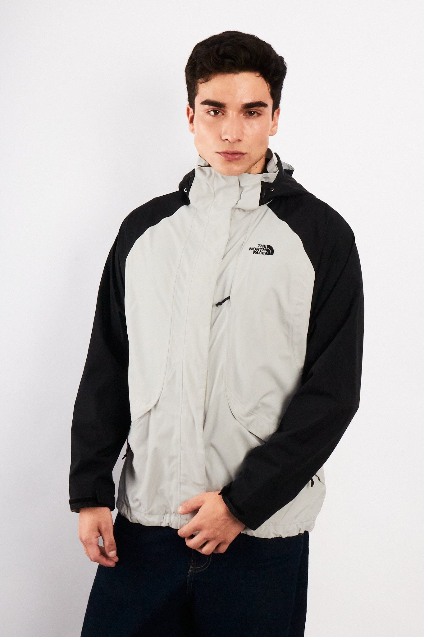 2000 Vintage North Face Black n' White Impermeable Jackett (S/M)