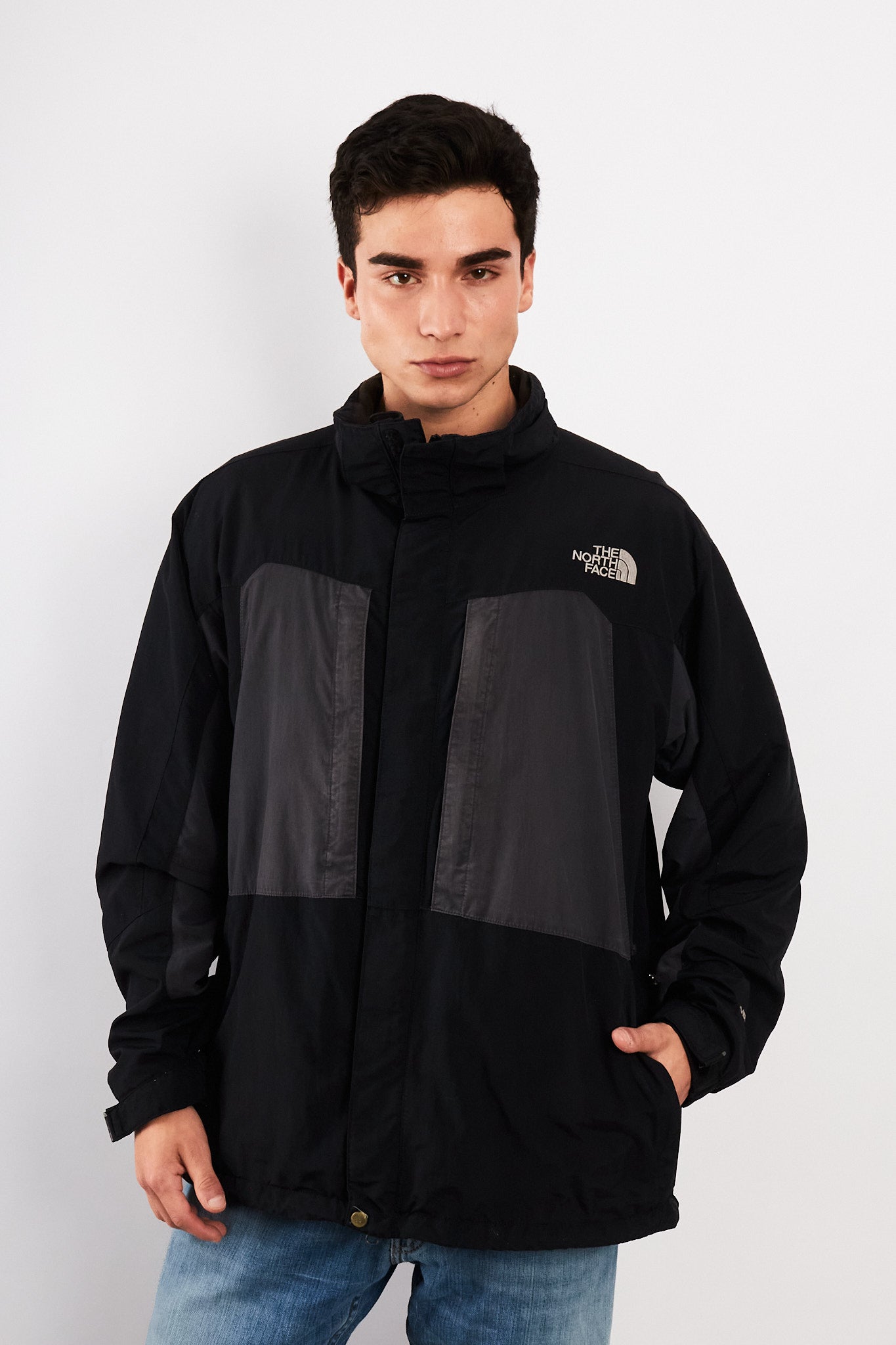 2000 Vintage The North Face Gray n' Black Gorpcore Impermeable Jacket (L/XL)