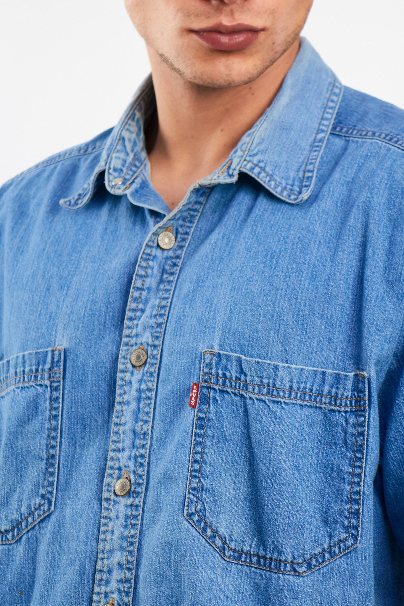 2000 Levi's Red Tab Denim Shirt (M/L)
