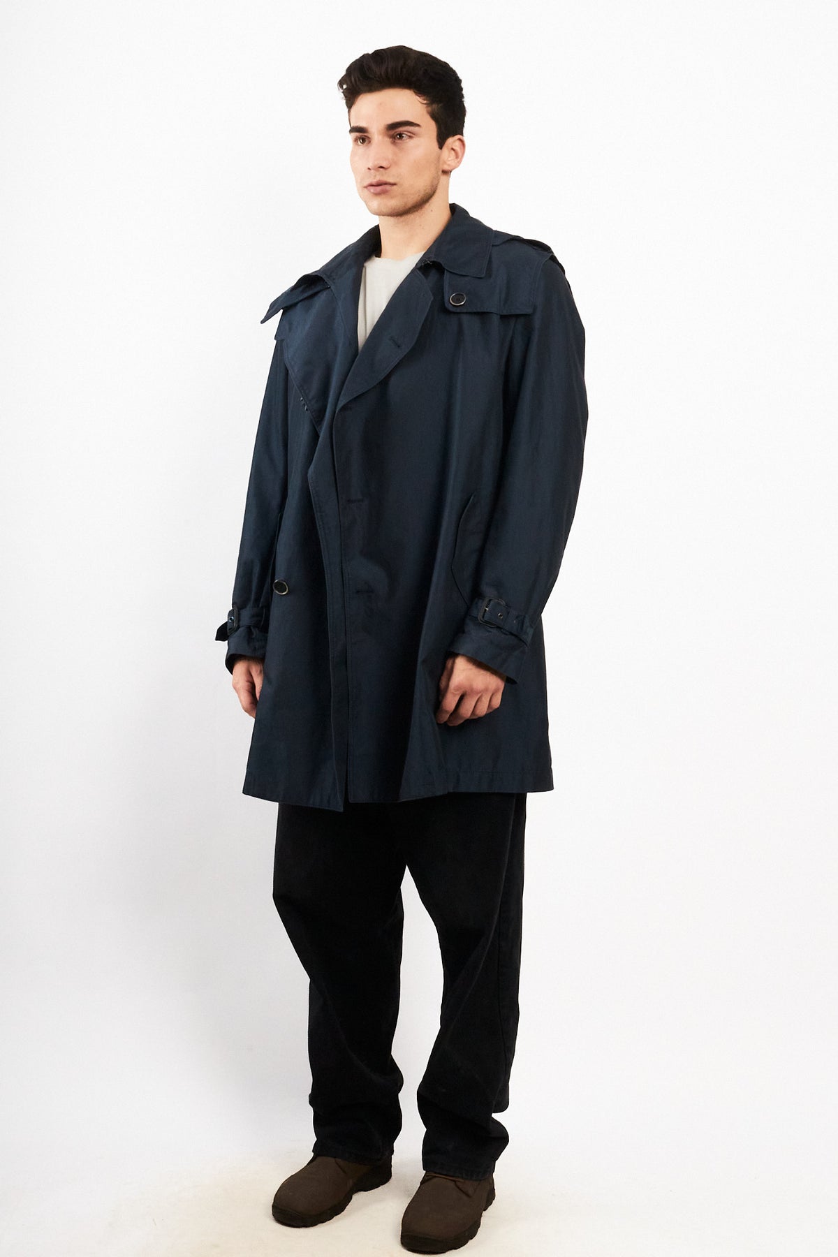 2000 Vintage Hugo Boss Navy Water Resistant Trench Coat (M/L)