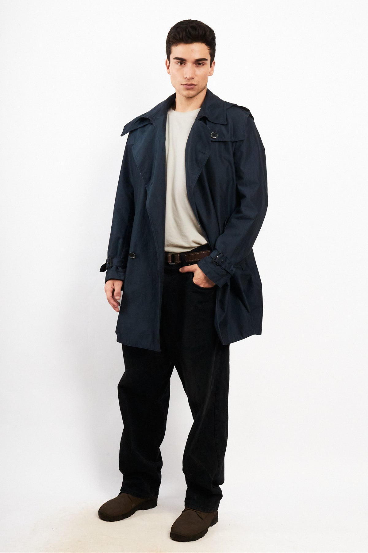 2000 Vintage Hugo Boss Navy Water Resistant Trench Coat (M/L)