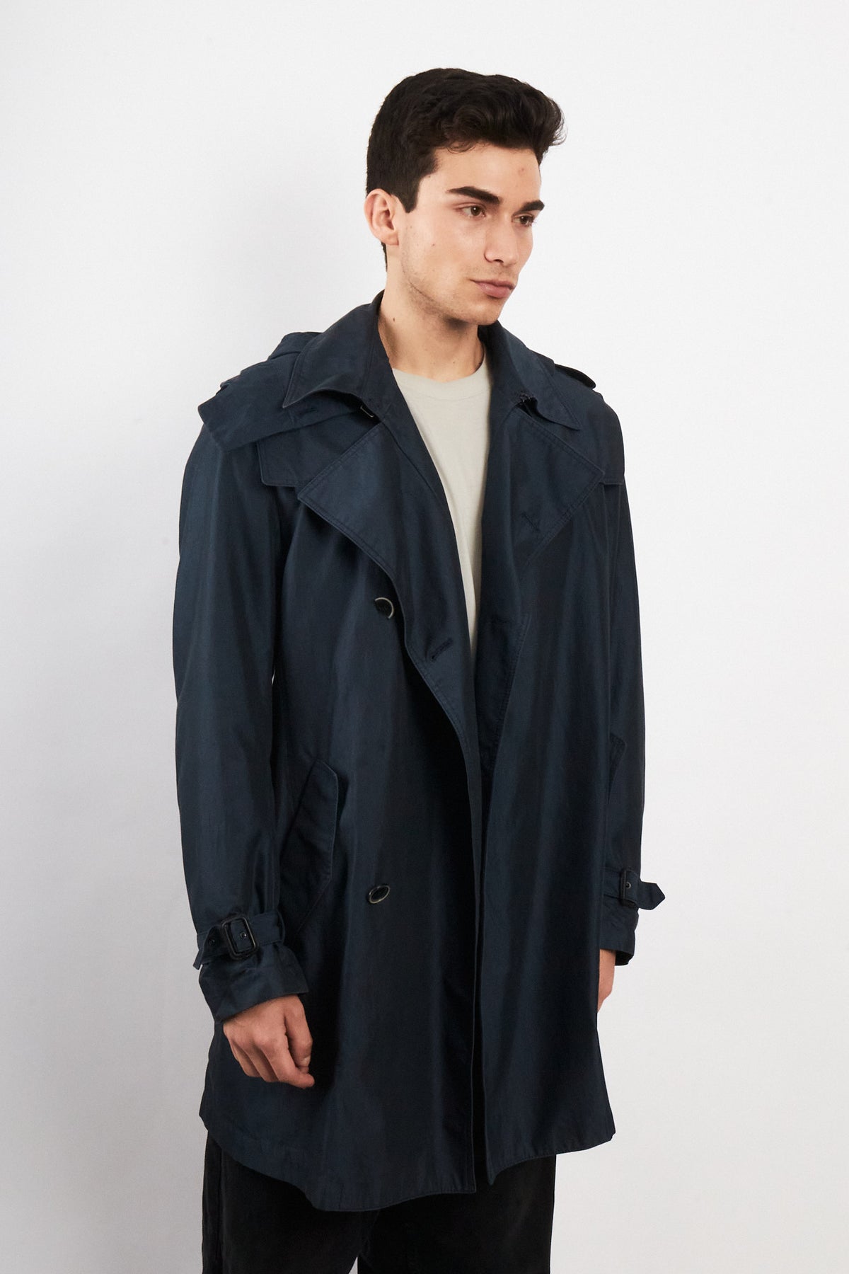 2000 Vintage Hugo Boss Navy Water Resistant Trench Coat (M/L)