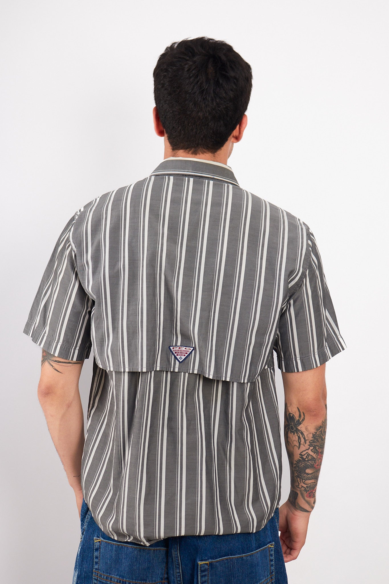2000 Columbia PFG Striped Shirt (M)