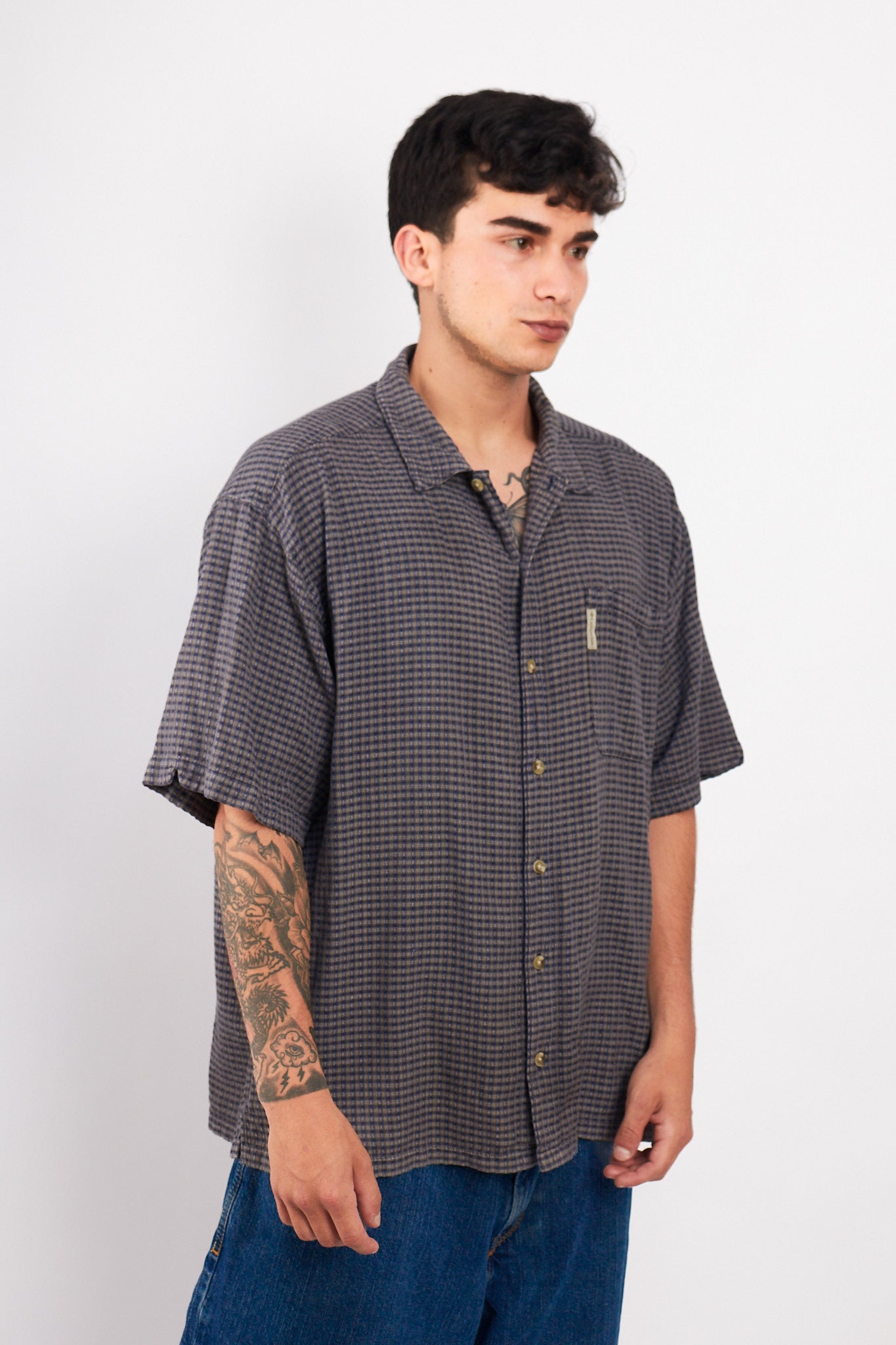 2000 Columbia Gray Striped Shirt (L/XL)