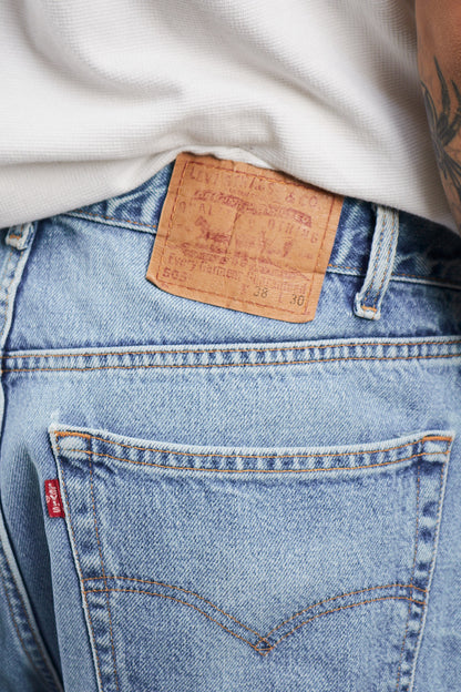 2000 Levi's Light Blue 505 Regular Fit Jean (34)