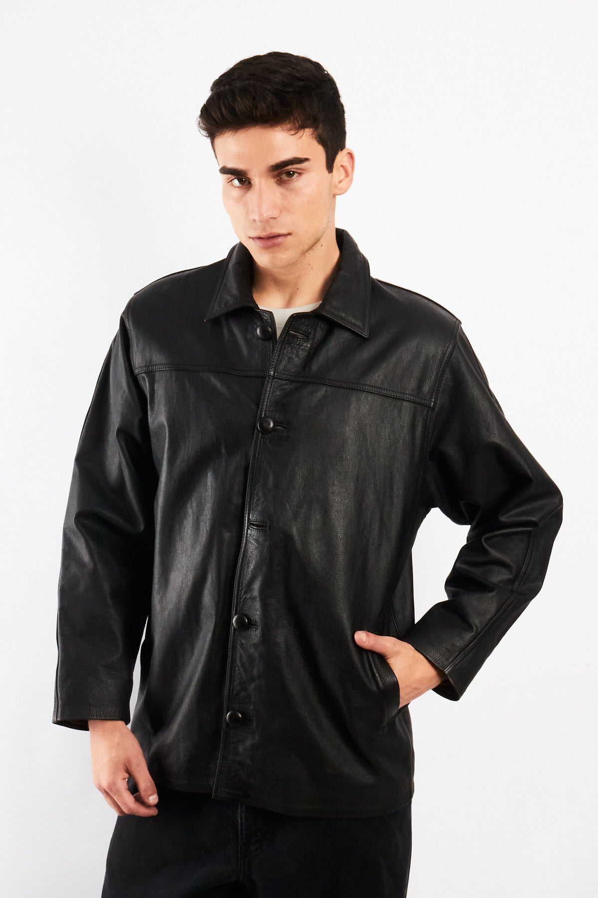 2000 Vintage Black Leather Trench Coat (M/L)