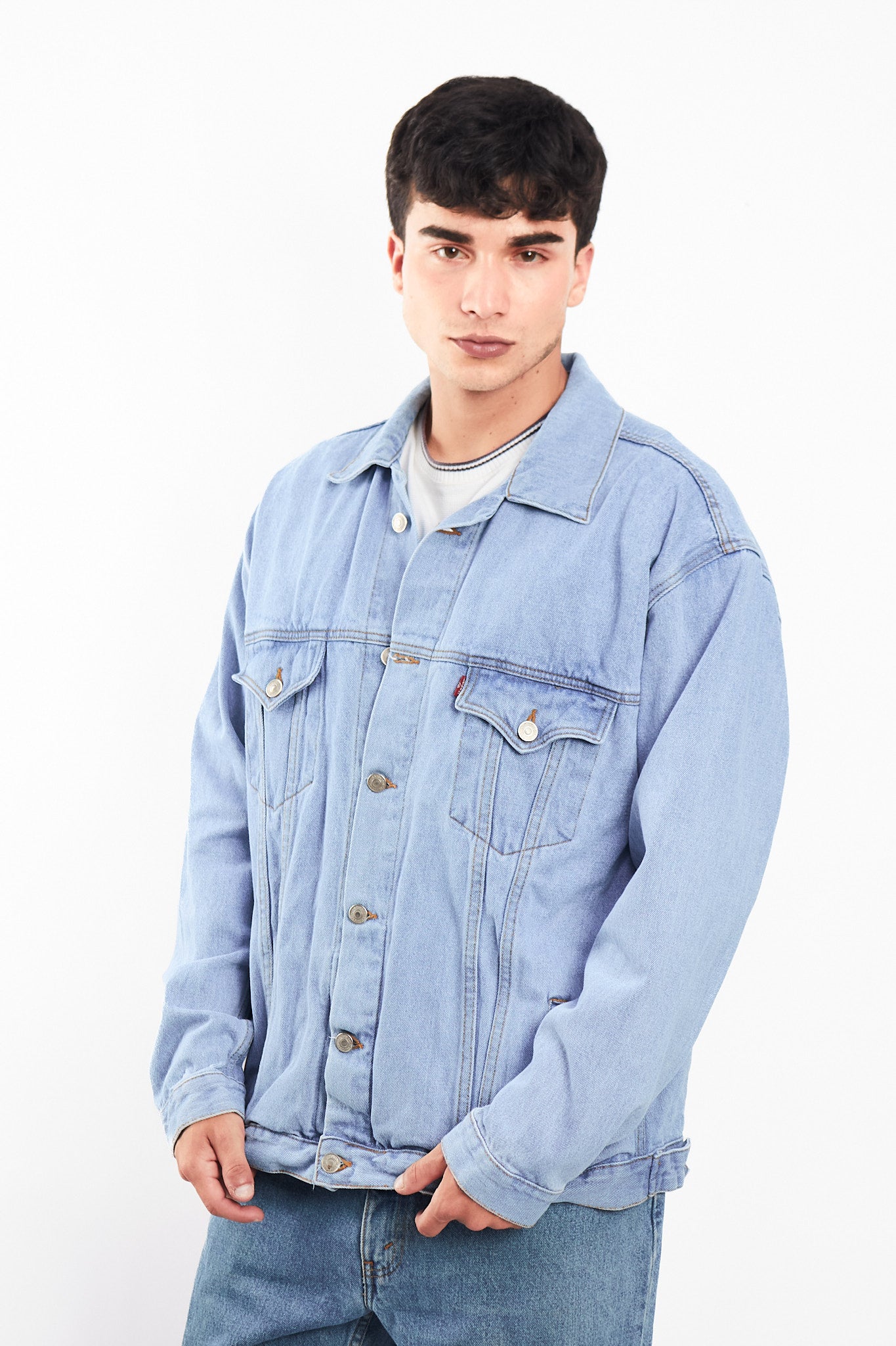 90s Vintage Levi's Light Blue Trucker Jacket (L/XL)