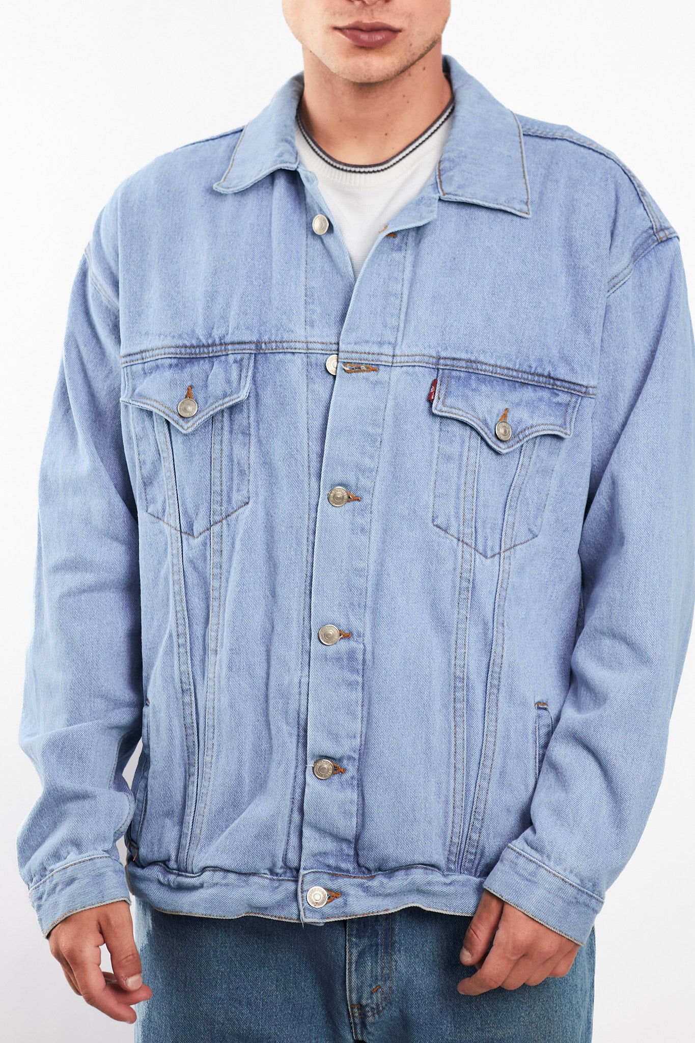 90s Vintage Levi's Light Blue Trucker Jacket (L/XL)