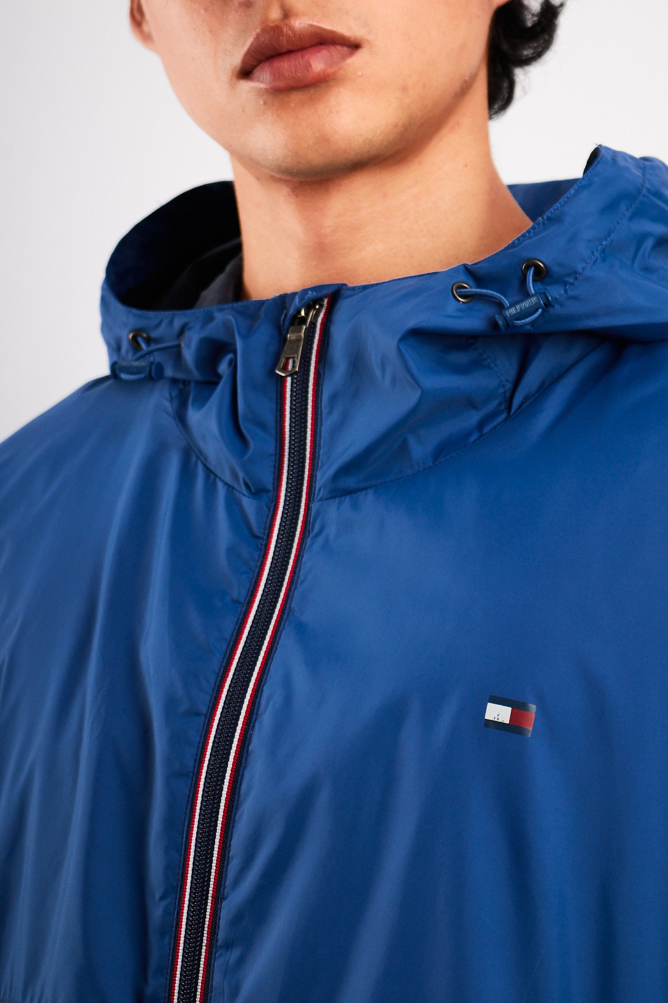 2000 Tommy Hilfiger Impermeable Jacket (XL/XXL)