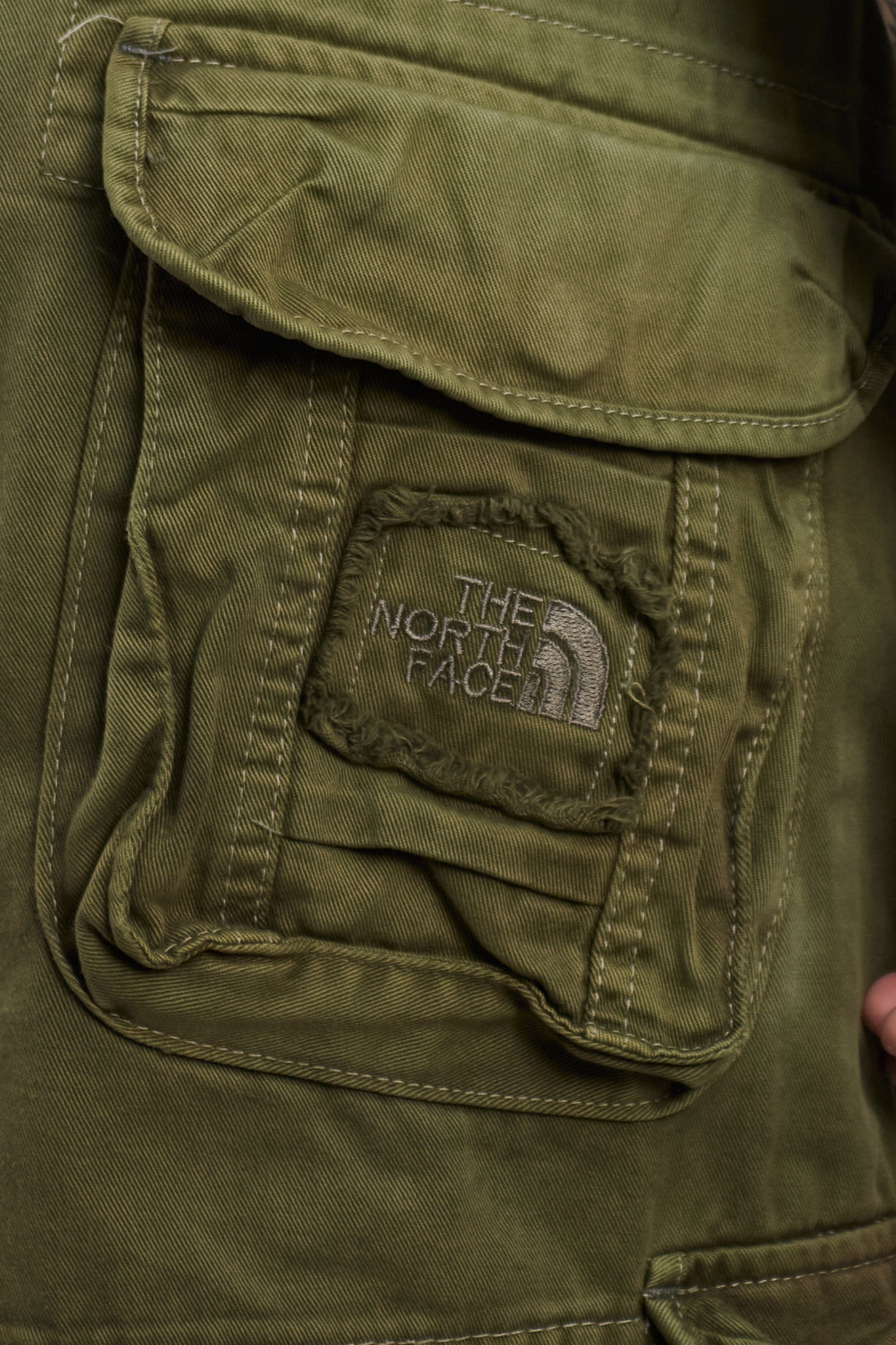 2000 The North Face Army Green Baggy Cargo Short (34/36)