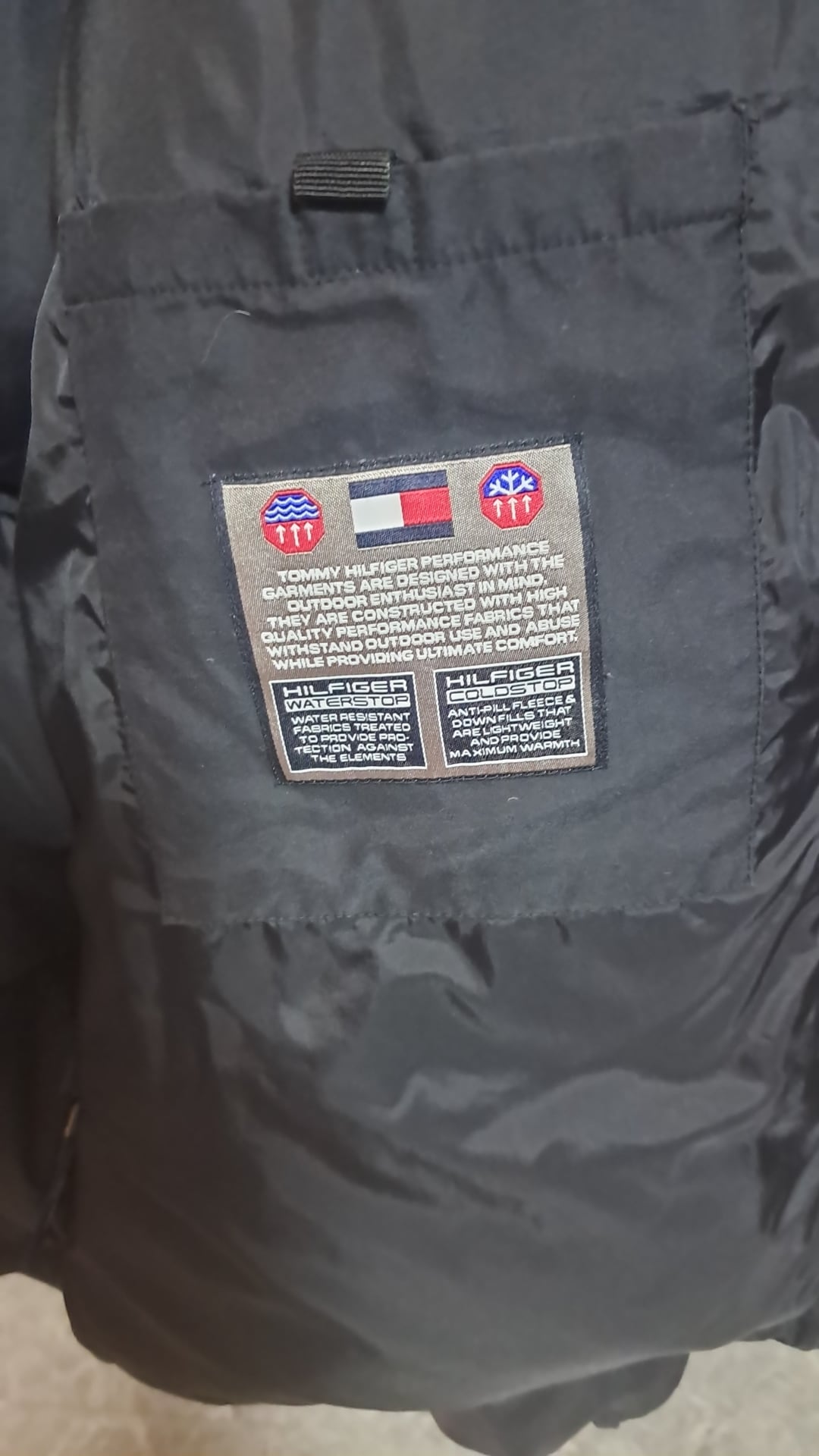 2000 Vintage Tommy Hilfiger Down Puffer Jacket (M/L)