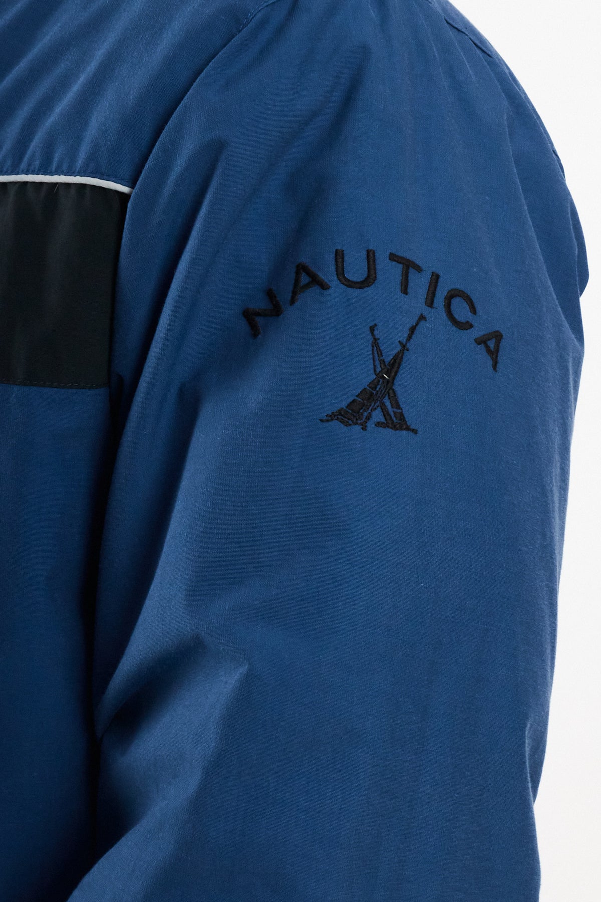 2000 Vintage Nautica Impermeable Windbreaker/ Puffer Jacket (M)