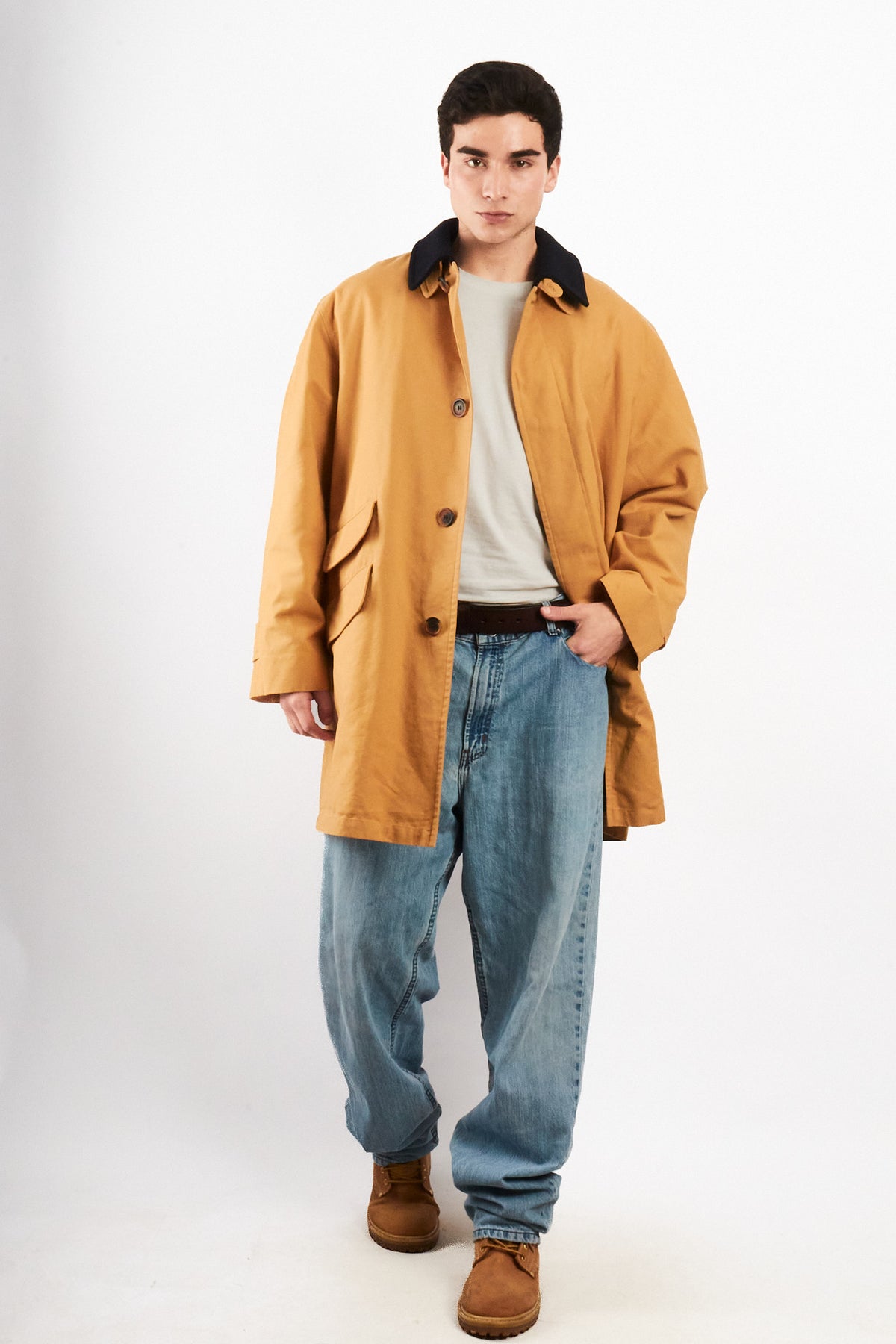 2000 Vintage Nautica Camel Trench Coat (L/XL)