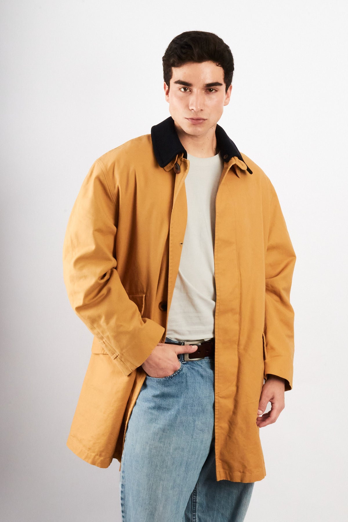 2000 Vintage Nautica Camel Trench Coat (L/XL)