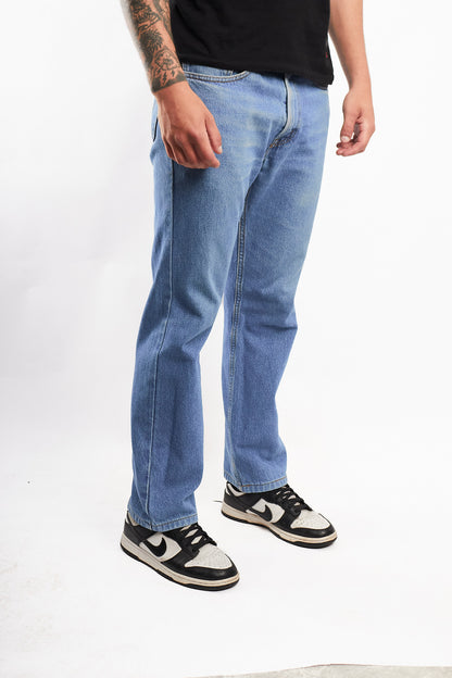 2007 Levi's 505 Regular Straight Jean (32)