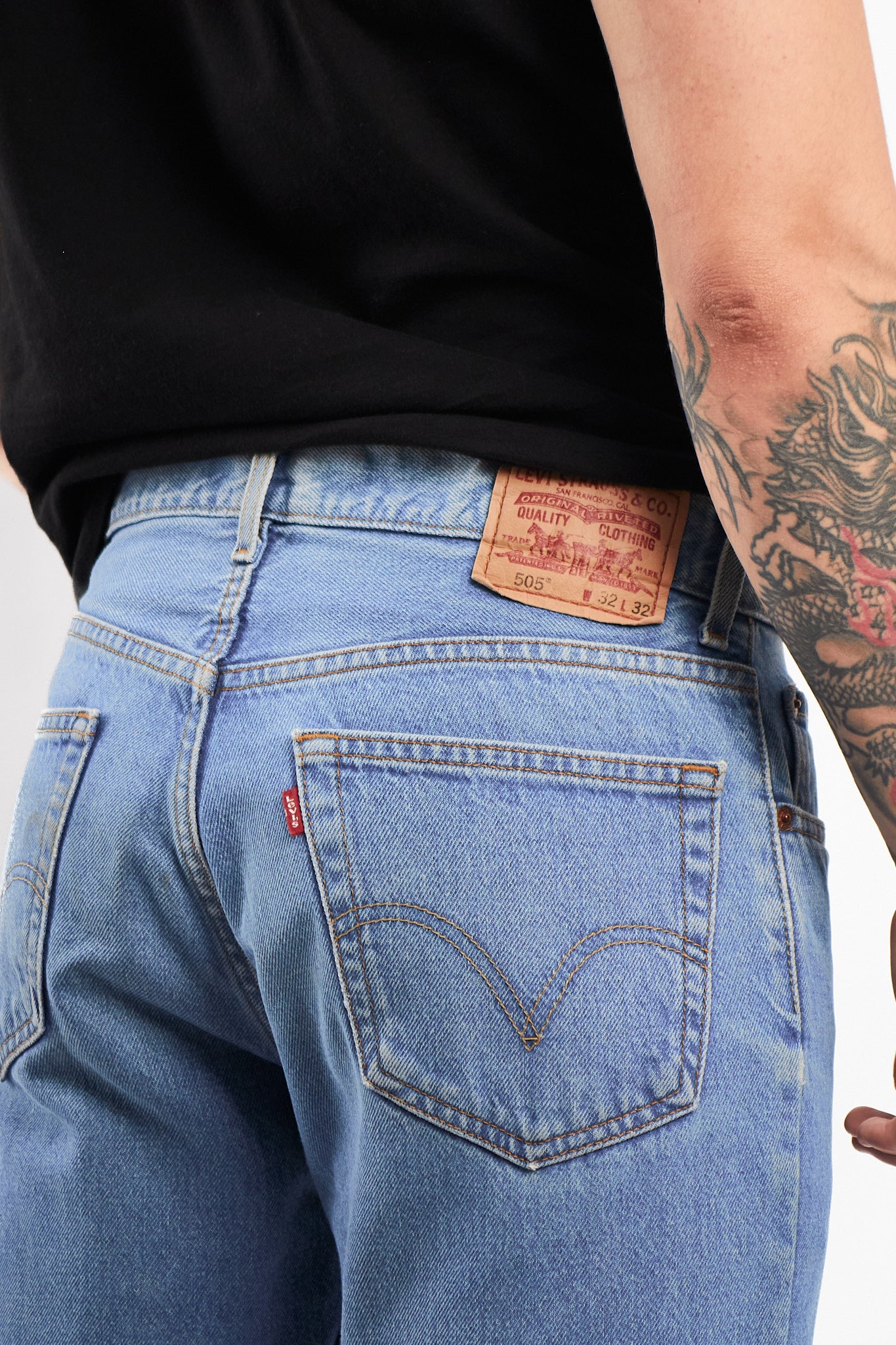 2007 Levi's 505 Regular Straight Jean (32)