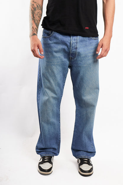 2023 Levi's Light Blue 501 Classic Fit Jean (34)