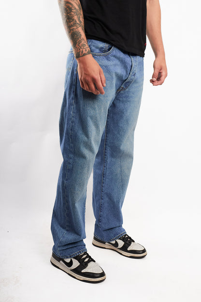 2023 Levi's Light Blue 501 Classic Fit Jean (34)