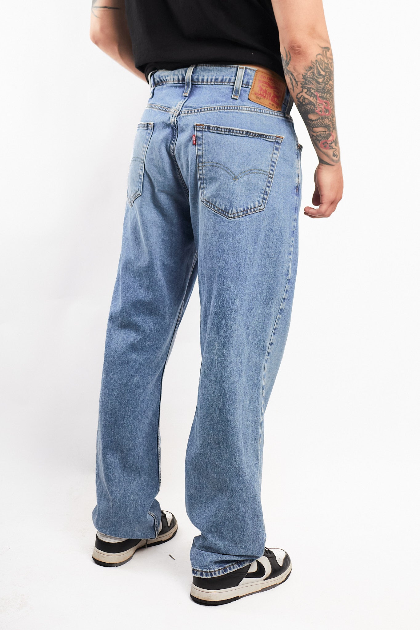 2000 Levi's 559 Relaxed Straight Jean (36)