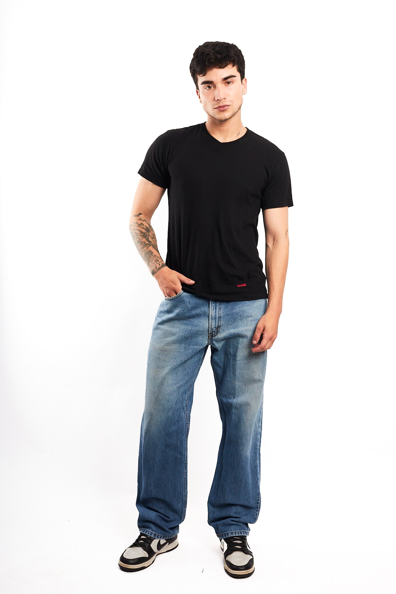 2000 Levi's 550 Blue Relaxed Fit Jean (32)