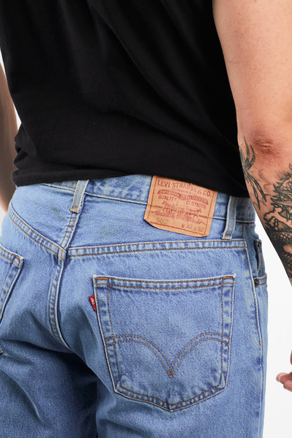 2007 Levi's Sky Blue 505 Regular Straight Fit Jean (32)