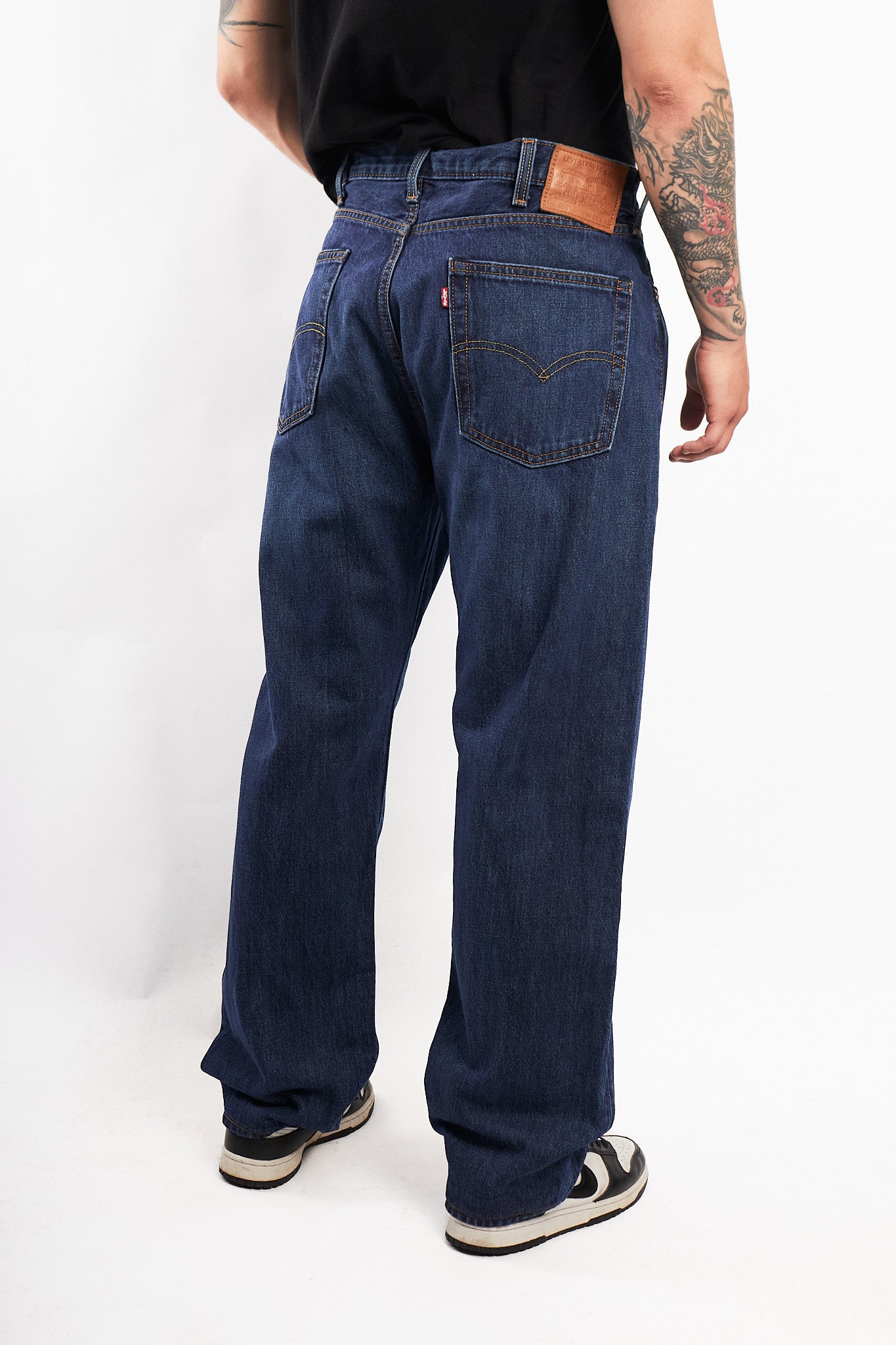 Levi's 555 Relaxed Straight Fit Jean (36/38)