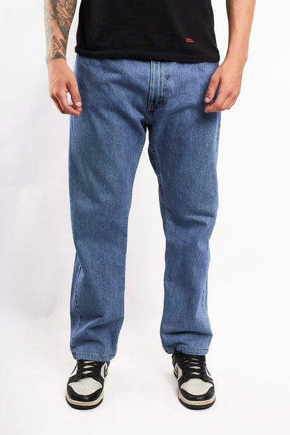 2002 Levi's Light Blue 505 Regular Fit Jean (34)