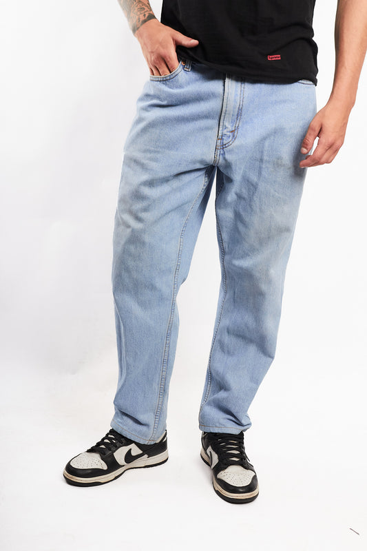 2000 Levi's Ice 505 Regular Fit Jean (32)