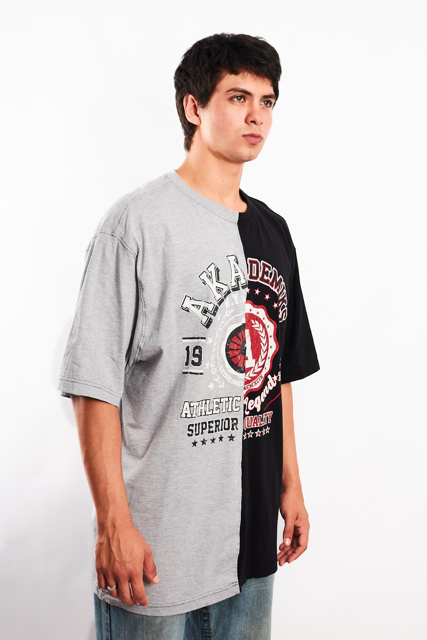 Y2K Vintage Akademics Graphic Tee (XL)