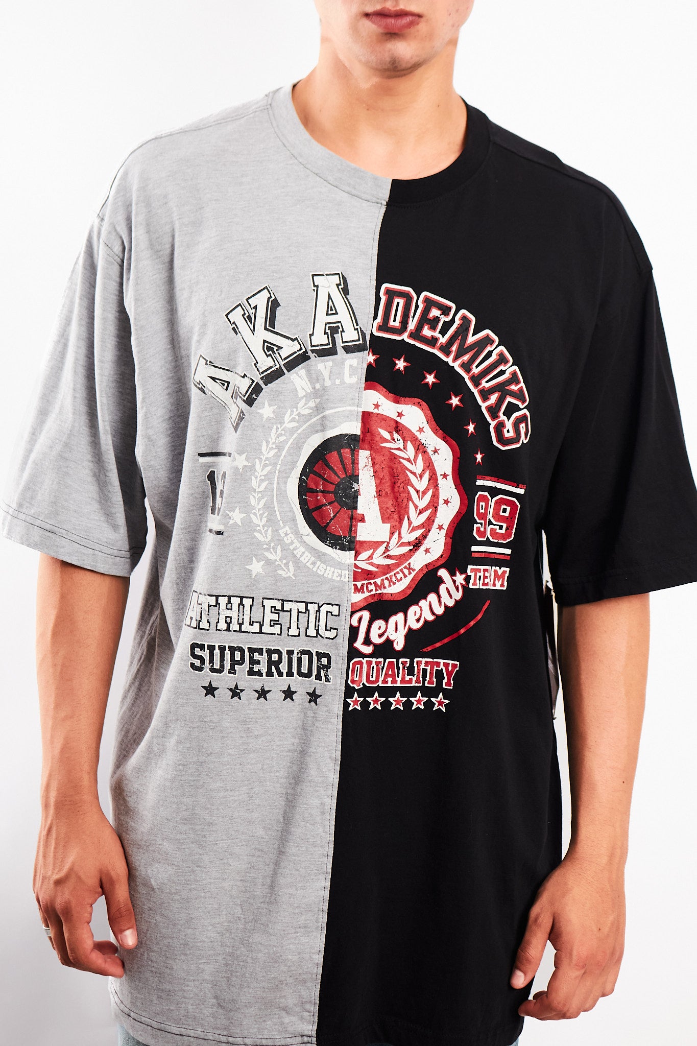 Y2K Vintage Akademics Graphic Tee (XL)
