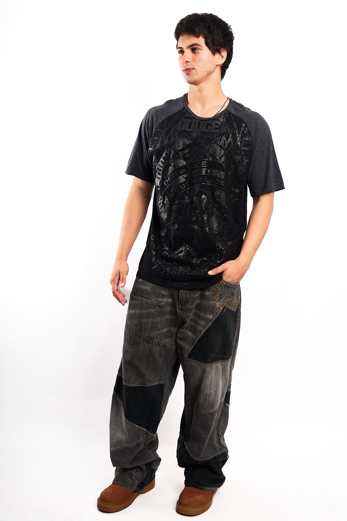 Y2K Vintage Artful Dodger Graphic Tee (L/XL)