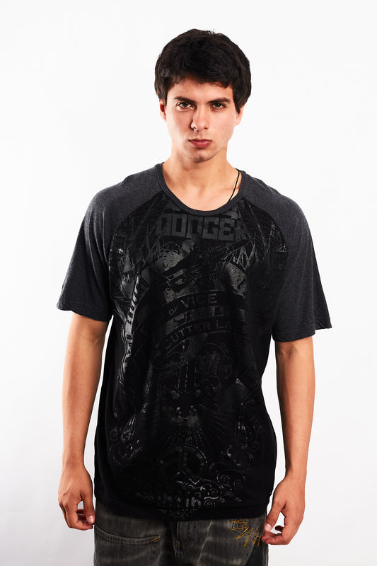 Y2K Vintage Artful Dodger Graphic Tee (L/XL)